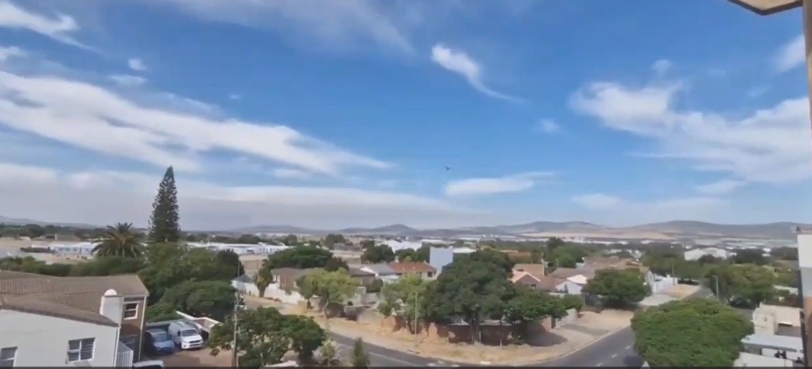 1 Bedroom Property for Sale in Table View Western Cape